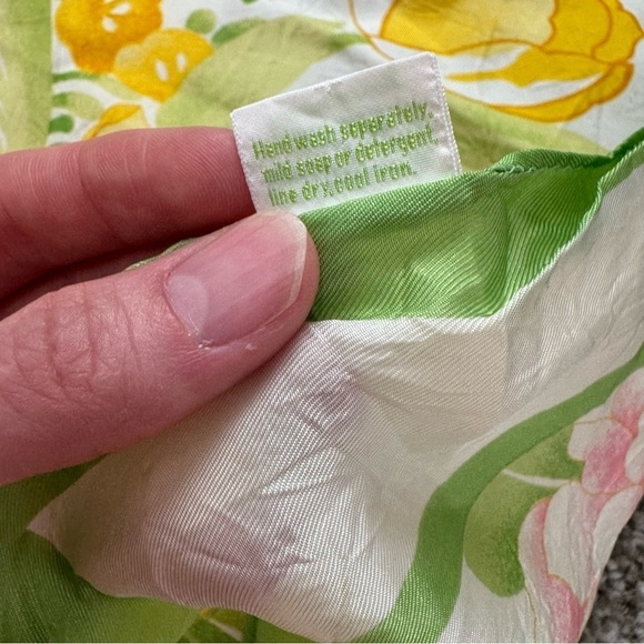 VTG Avon Floral Scarf Bright Colorful 90's Girly Dainty Burst of Spring - Picture 4 of 8